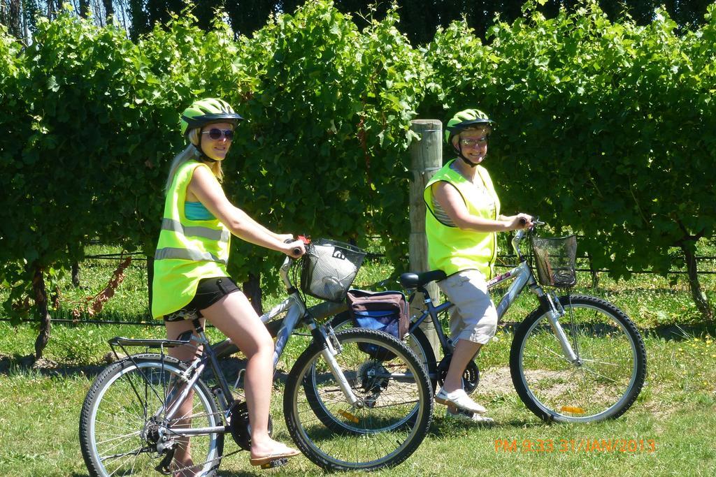 Olde Mill House B&B & Bike2Wine Cycle Hire 렌윅 외부 사진