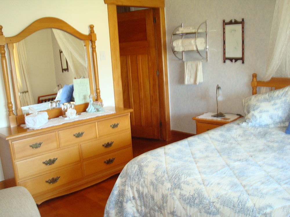 Olde Mill House B&B & Bike2Wine Cycle Hire 렌윅 외부 사진