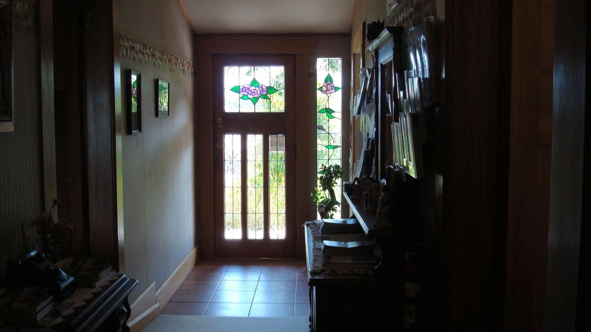 Olde Mill House B&B & Bike2Wine Cycle Hire 렌윅 외부 사진