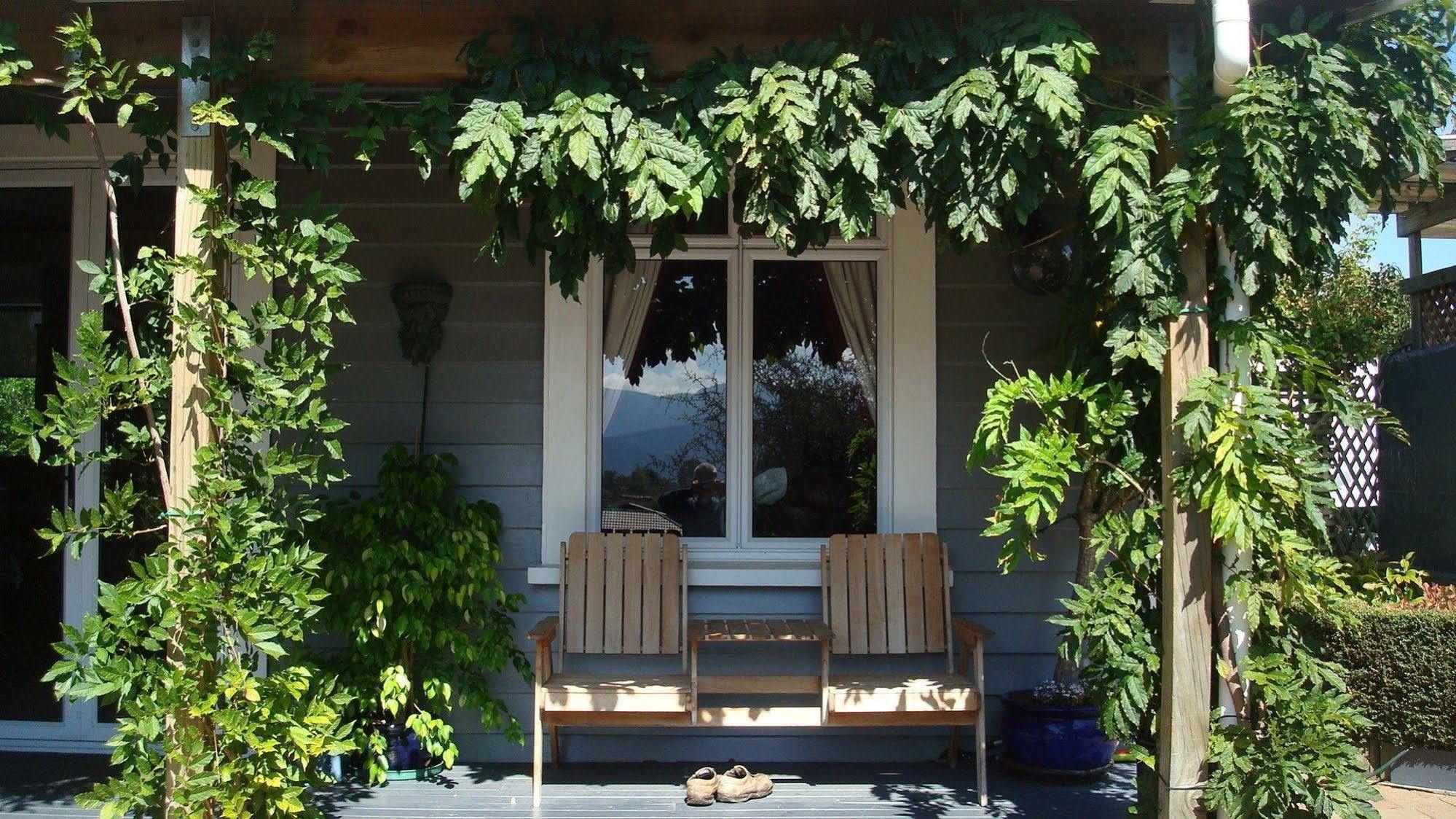 Olde Mill House B&B & Bike2Wine Cycle Hire 렌윅 외부 사진