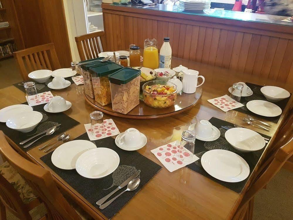 Olde Mill House B&B & Bike2Wine Cycle Hire 렌윅 외부 사진