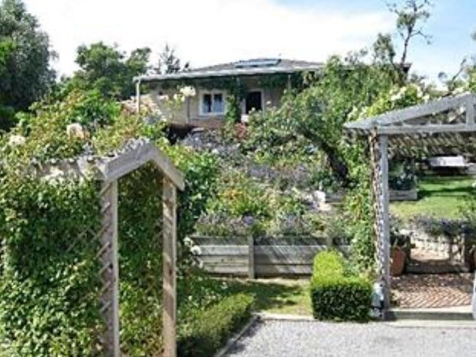 Olde Mill House B&B & Bike2Wine Cycle Hire 렌윅 외부 사진