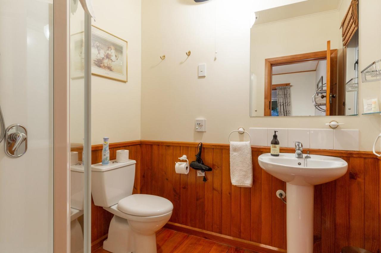 Olde Mill House B&B & Bike2Wine Cycle Hire 렌윅 외부 사진