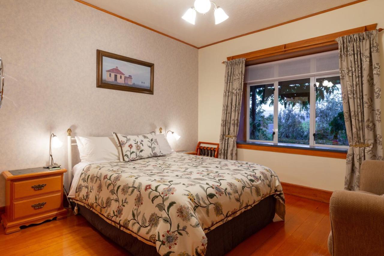 Olde Mill House B&B & Bike2Wine Cycle Hire 렌윅 외부 사진
